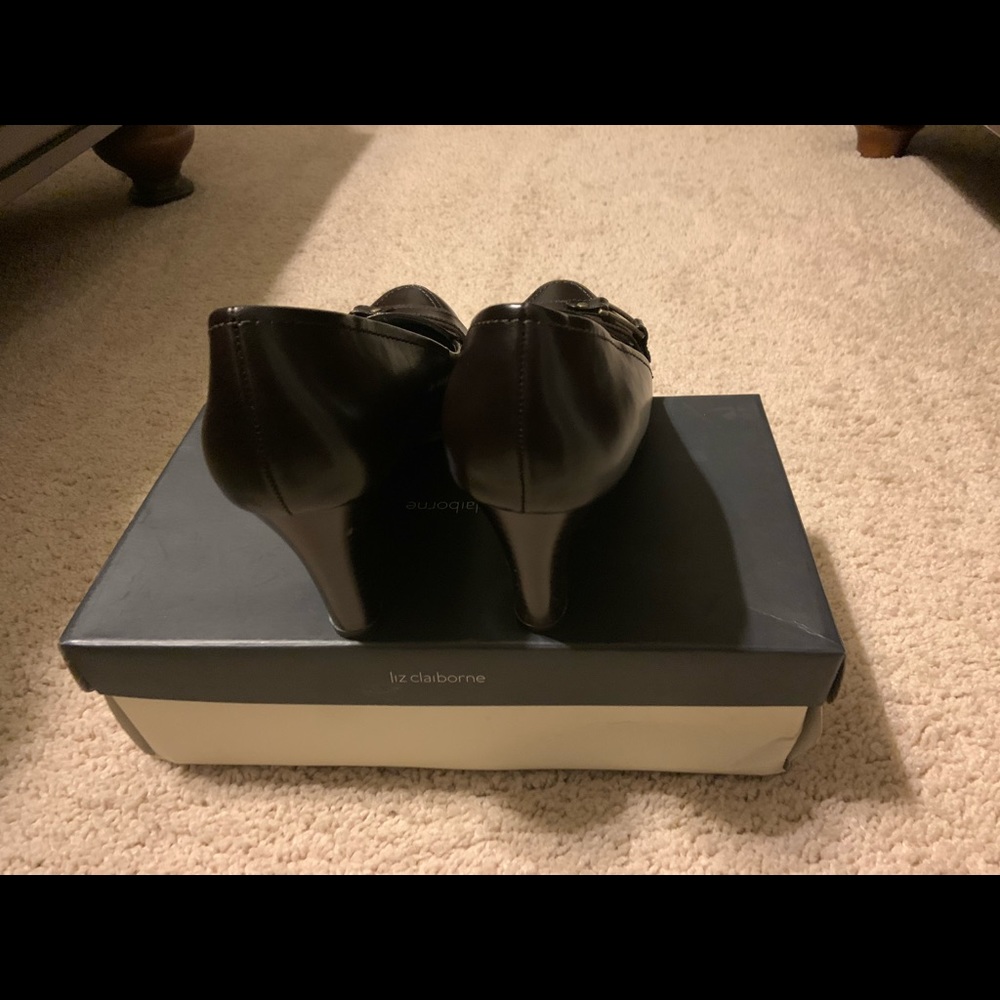 71/2 Brown Pumps